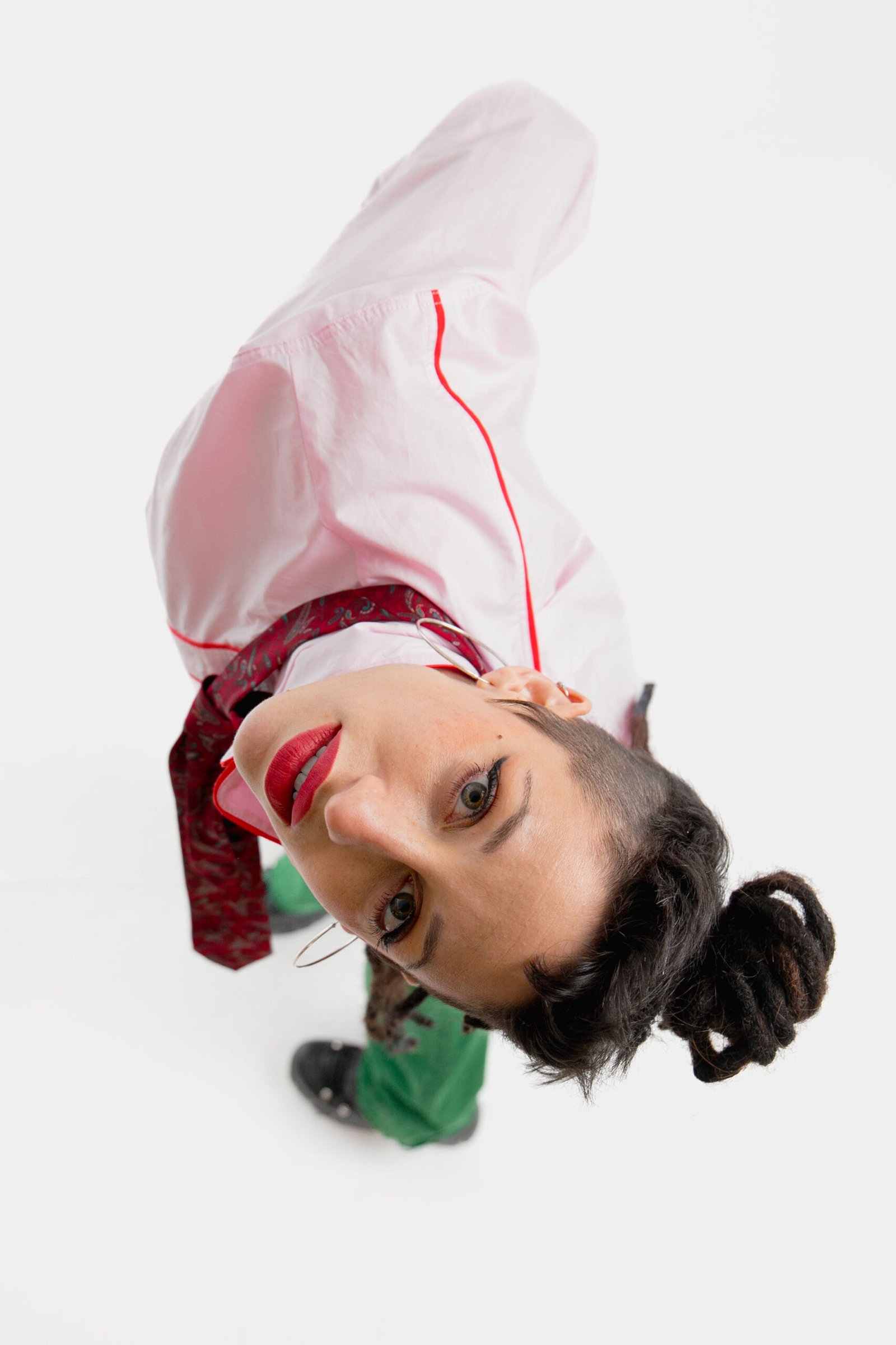 La coplera rapera El niño Lord.Cah