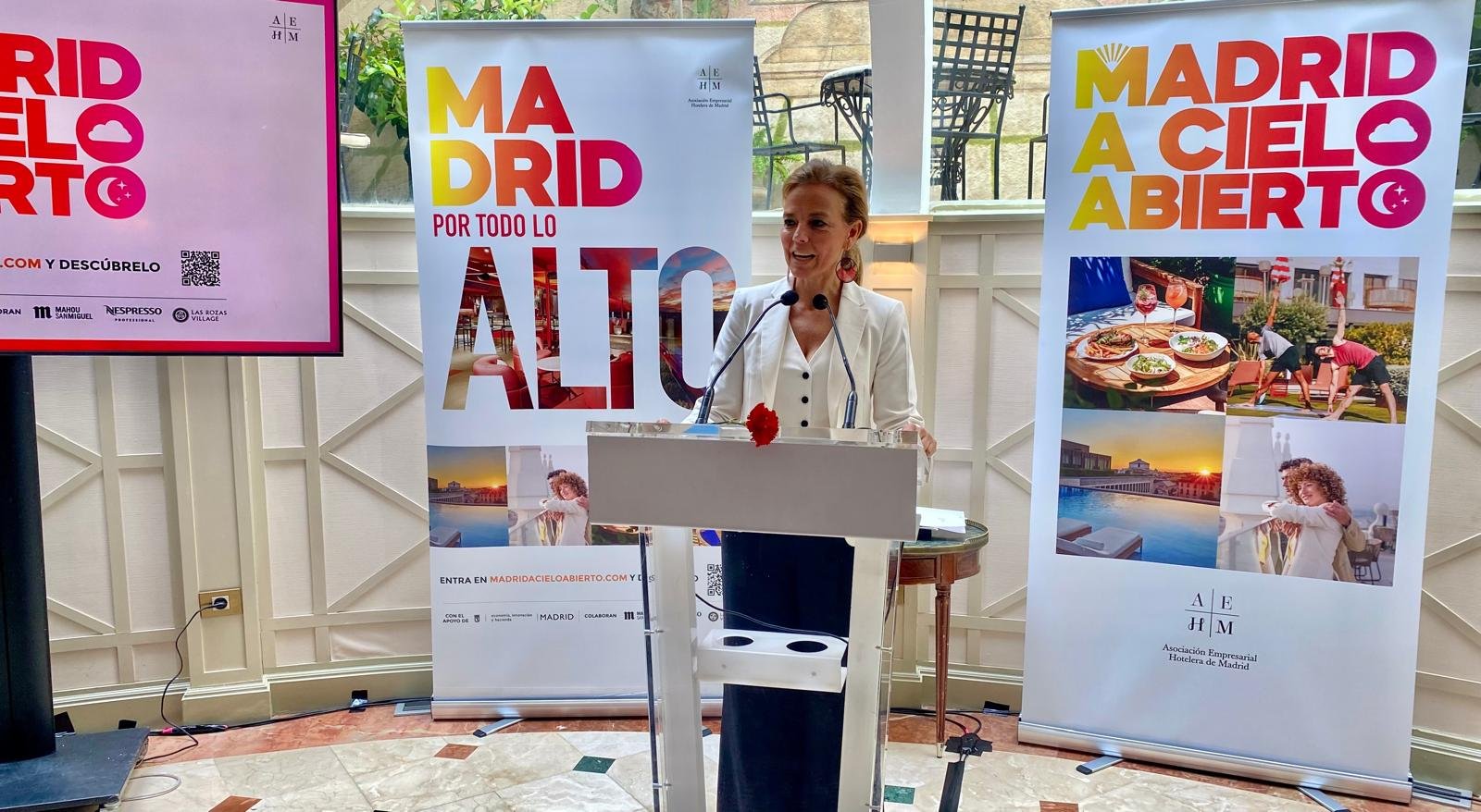 La concejala delegada de Turismo, Almudena Maíllo, en su intervención del acto de presentación de la séptima edición de ‘Madrid a cielo abierto’