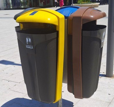 Las primeras papeleras multi residuo (de cuatro fracciones) de la ciudad ya instaladas