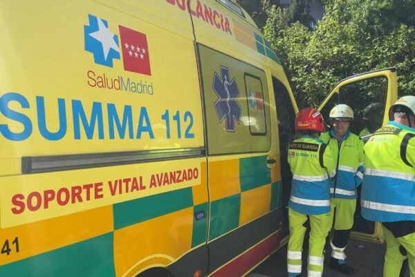 Actividad asistencial destacada del SUMMA 112 en el primer semestre de 2025: Más de medio millón de llamadas y 290.000 pacientes atendidos. El primer semestre de 2025 ha sido un período de gran actividad para el SUMMA 112 de la Comunidad de Madrid, con más de medio millón de llamadas recibidas y 290.000 pacientes atendidos. Este equipo de profesionales ha demostrado una vez más su compromiso con la asistencia sanitaria, brindando atención de calidad a todos los ciudadanos que lo necesitan. Su labor incansable y dedicación son fundamentales para garantizar la salud y el bienestar de la población madrileña. ¡Enhorabuena al SUMMA 112 por su excelente trabajo! El Periódico de España