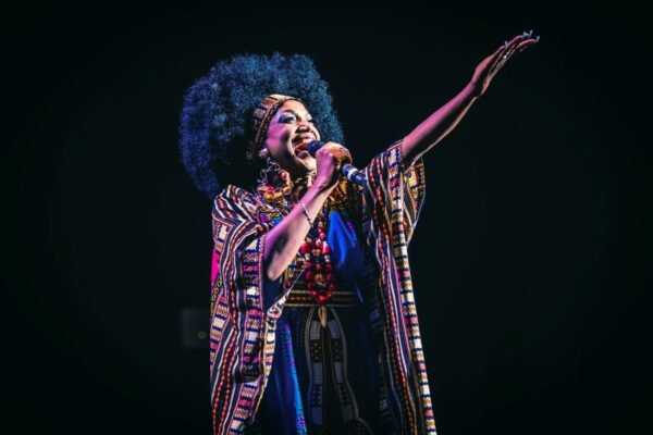 Despedida de Veranos de la Villa con homenaje a Celia Cruz