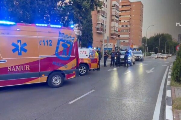 Un hombre resulta gravemente herido en Aranjuez al ser atropellado por un coche mientras estaba en una terraza