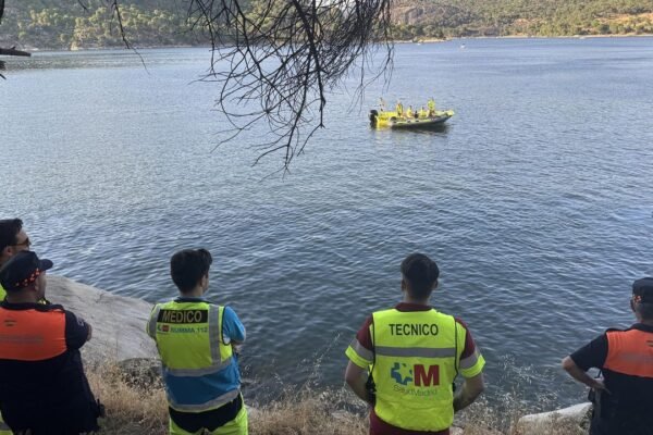 Verano en el pantano de San Juan bajo vigilancia: 200 intervenciones de Emergencias