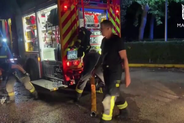 Muere un hombre en un incendio en una vivienda de Madrid. Muere un hombre en un incendio en una vivienda en Madrid