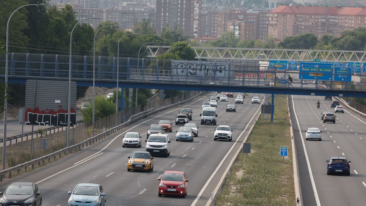 Reabierta la A-3 a la salida de Madrid tras un accidente con varios vehículos implicados | Sociedad