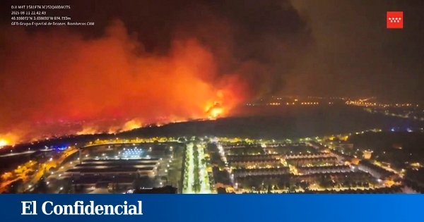 así trabajan los servicios de emergencias para apagar las llamas