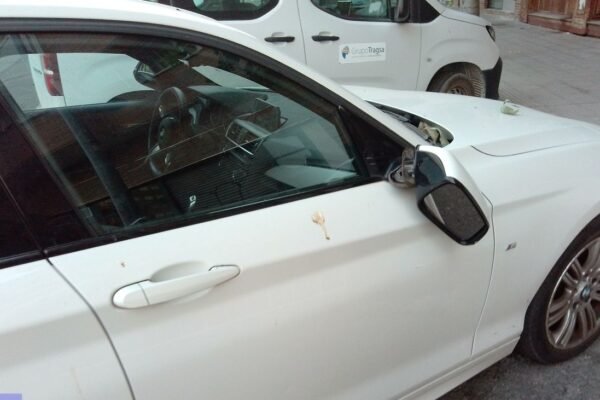 Tres jóvenes detenidos en Coslada por causar daños en 14 vehículos estacionados