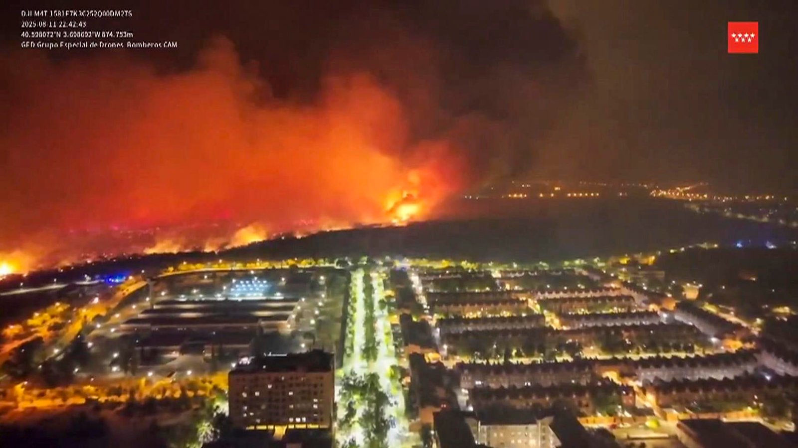 Última hora de los incendios: un fallecido en Madrid y miles de evacuados en toda España