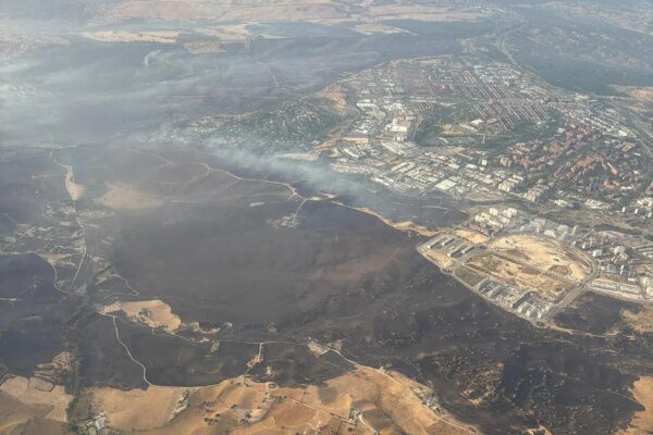 Incendios de Tres Cantos, Zahara de los Atunes y Las Médulas, última hora | El fuego de Tres Cantos sigue activo y el viento puede complicar su extinción