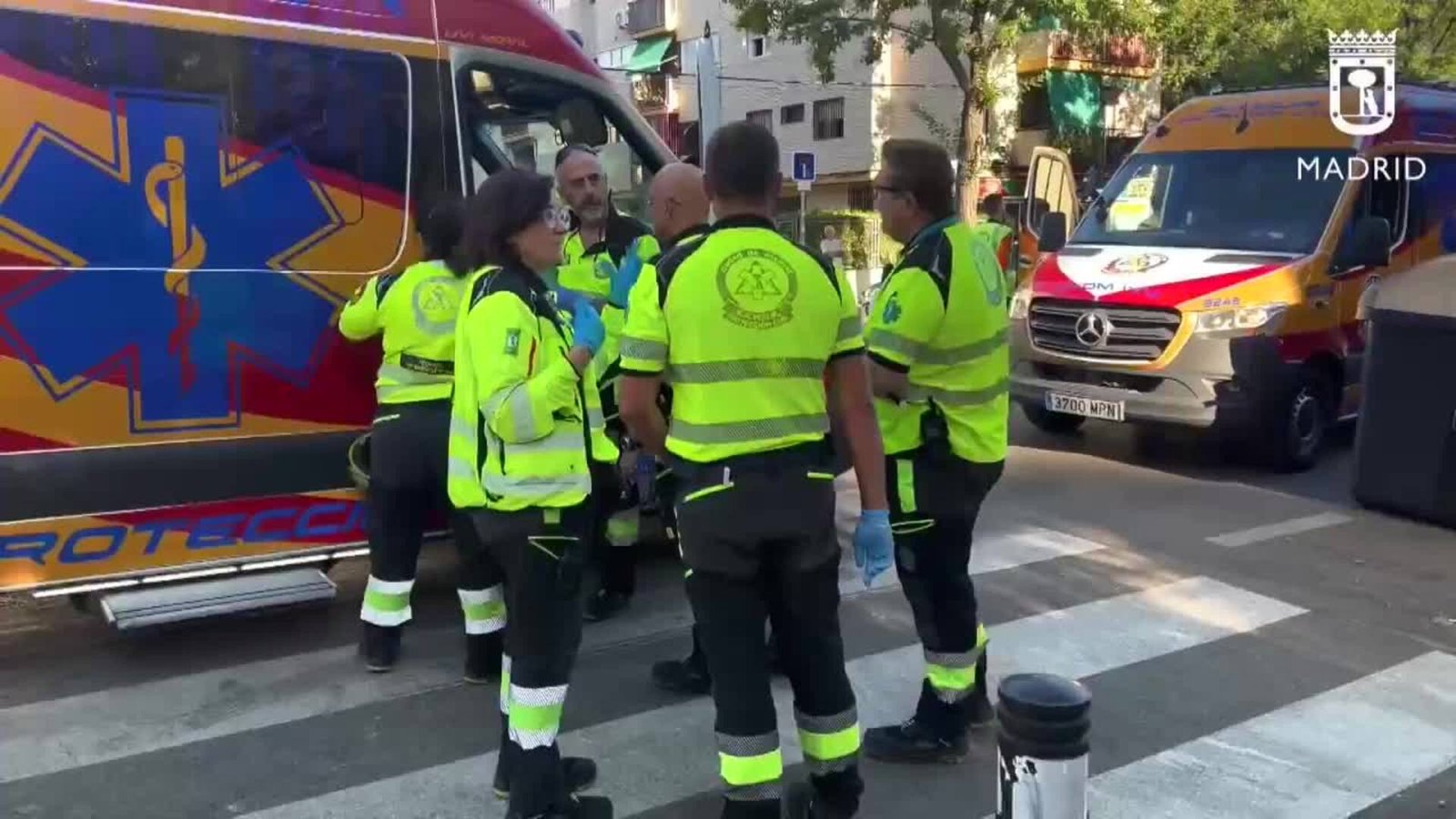 Dos heridos graves en el incendio de una vivienda en Madrid