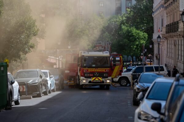 Dos heridos graves en incendio en restaurante de Madrid. EL PAÍS