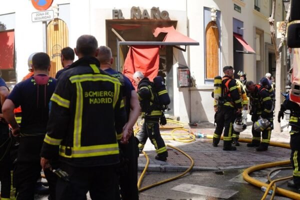 El extractor del restaurante peruano de Chamberí desató el incendio que dejó nueve bomberos heridos