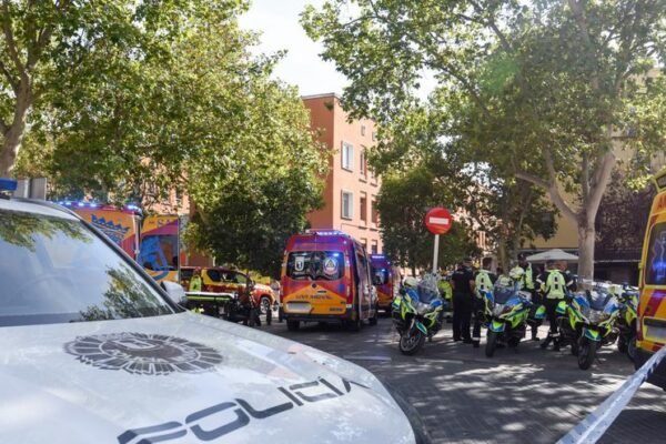 Encuentran segundo cuerpo en edificio explotado en Madrid. Localizado un segundo cuerpo sin vida entre los restos de un edificio que explotó el sábado en Madrid