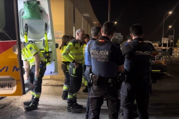 Grave accidente de patinete en Usera deja a un hombre de 30 años herido. Accidente de patinete en Usera deja a un hombre de 30 años gravemente herido