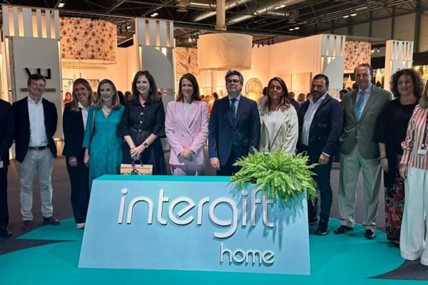 La directora general de Comercio, Consumo y Servicios, Marta Nieto, ha inaugurado Intergift, el Salón Internacional del Regalo y la Decoración