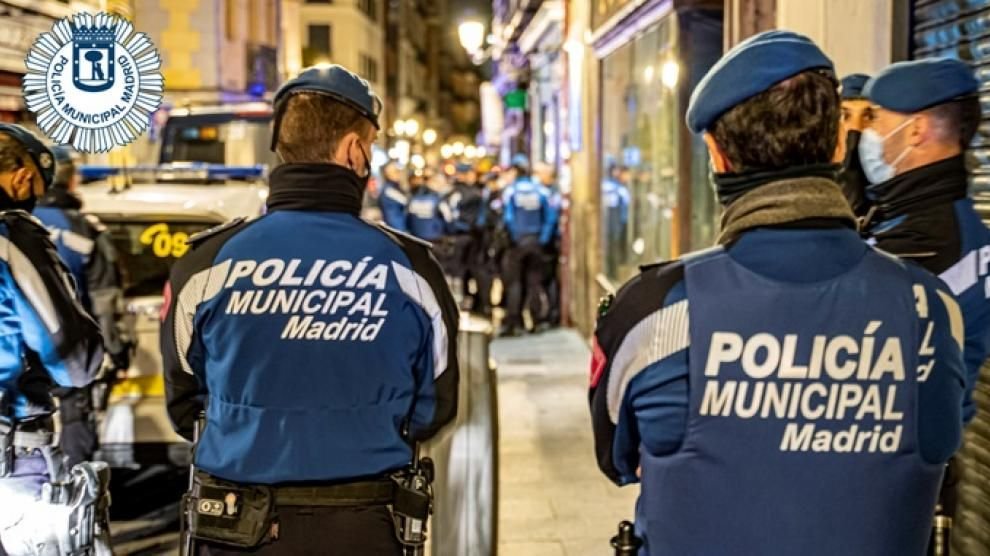 Detenido en Madrid un menor de 17 años por robar un coche eléctrico y atropellar a su amigo en Tetuán