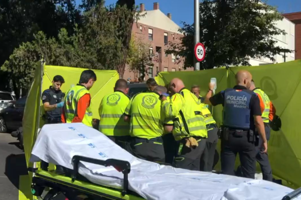 Un motorista fallece en Arturo Soria tras colisionar contra dos vehículos - Servimedia