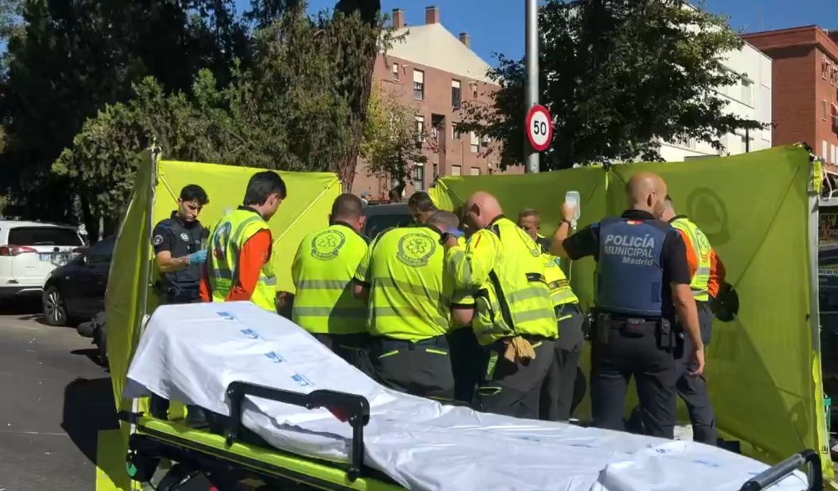 Un motorista fallece en Arturo Soria tras colisionar contra dos vehículos - Servimedia