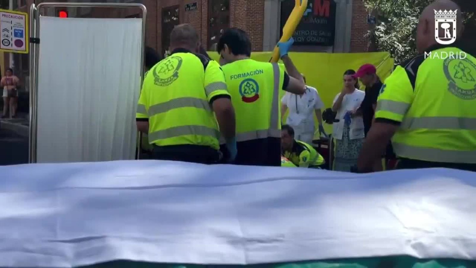 Un motorista en estado grave tras una colisión con otro vehículo en Chamberí