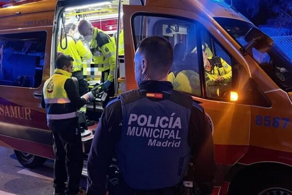 Herido grave un motorista en Madrid tras colisionar con un coche cuyo conductor se ha dado a la fuga