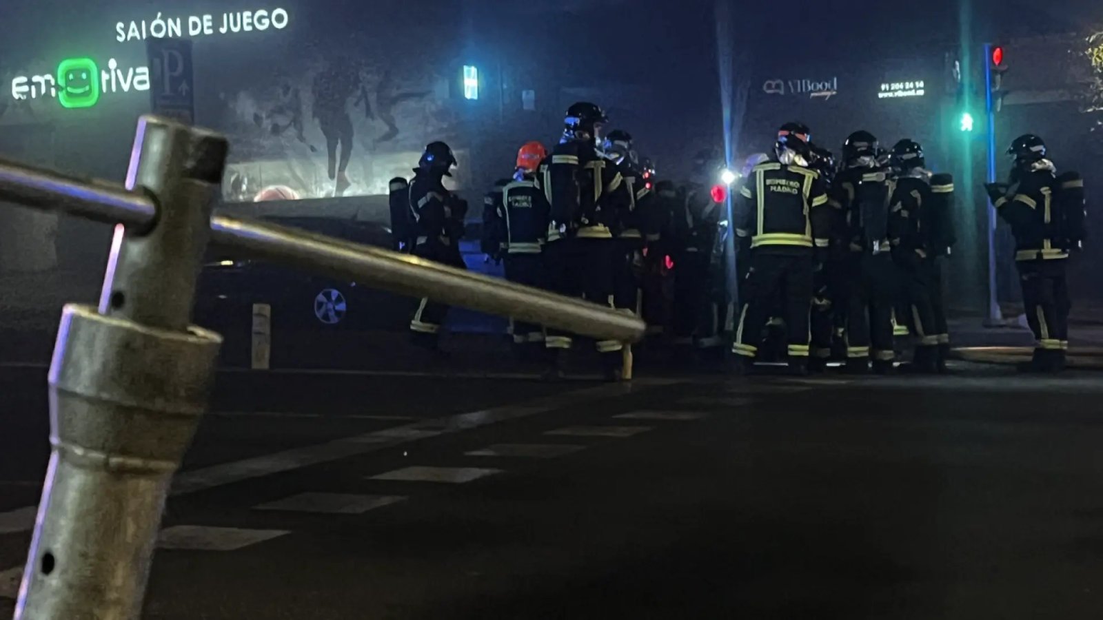 Seis vehículos terminan calcinados en un aparcamiento subterráneo de Madrid