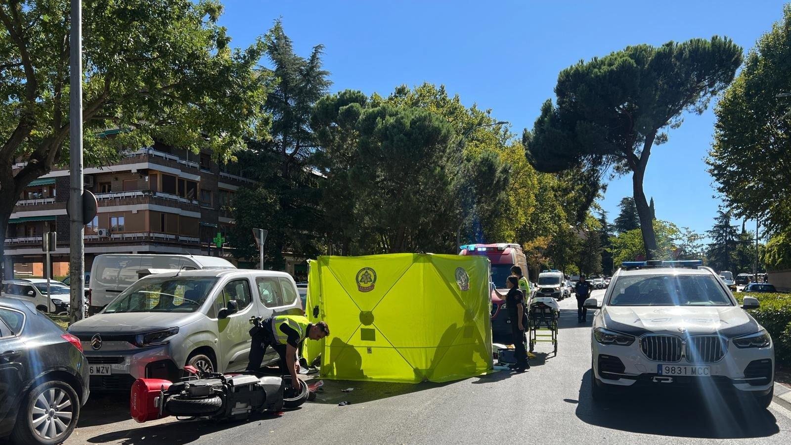 Fallece motorista en colisión múltiple en la calle Arturo Soria de Madrid