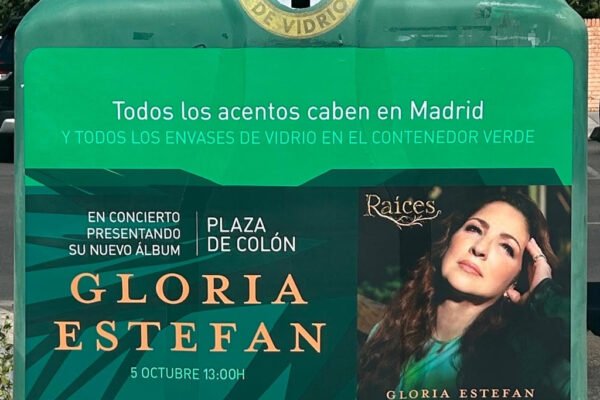 Nueva campaña del Ayuntamiento de Leganés y Ecovidrio para potenciar el reciclaje, con la imagen de Gloria Estefan
