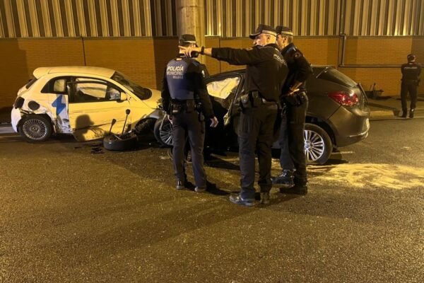 Tres heridos en una colisión entre dos turismos en un túnel de la capital madrileña