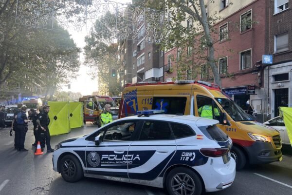Detenido un conductor borracho tras arrollar a dos personas e intentar darse a la fuga en Carabanchel