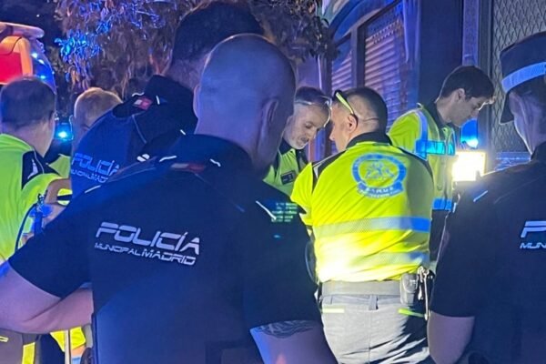 Detenido un hombre de 57 años por matar a puñaladas a otro tras una pelea en Puente de Vallecas
