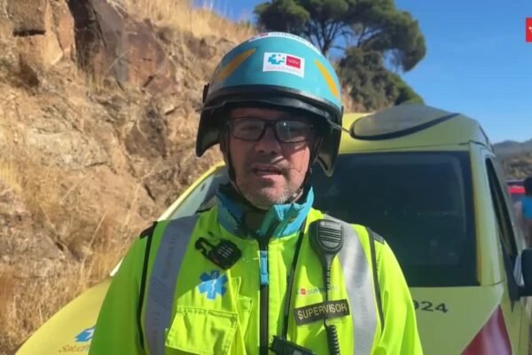Heridos graves los ocupantes de una moto tras salir de la vía en la M-539 en Robledo