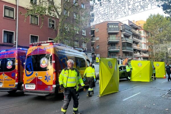ÚLTIMA HORA Una joven de 26 años pierde las piernas en un doble atropello en Madrid