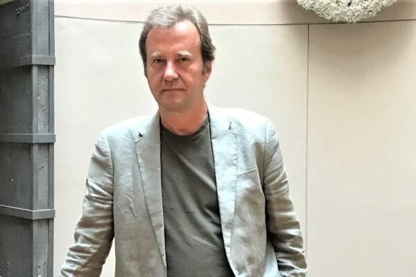 El escritor Marcos Giralt Torrente