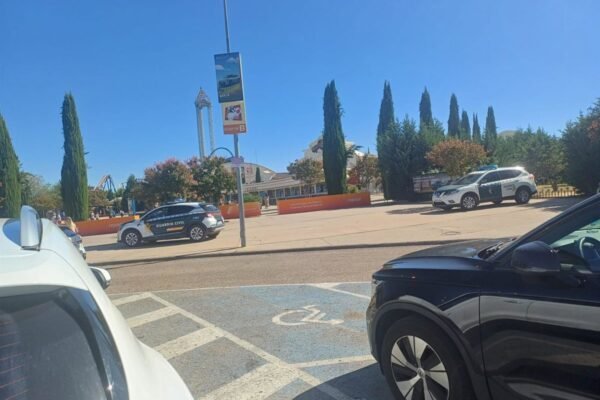 Herido grave en montaña rusa del Parque Warner de San Martín de la Vega