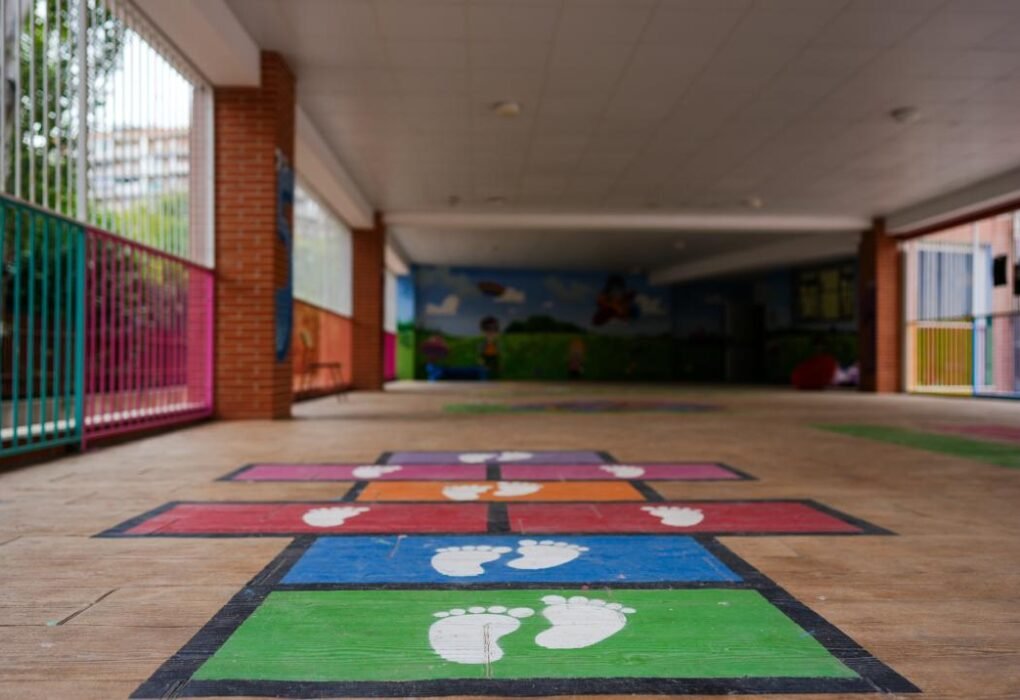 La Comunidad de Madrid abre 61 centros educativos para facilitar la conciliación familiar