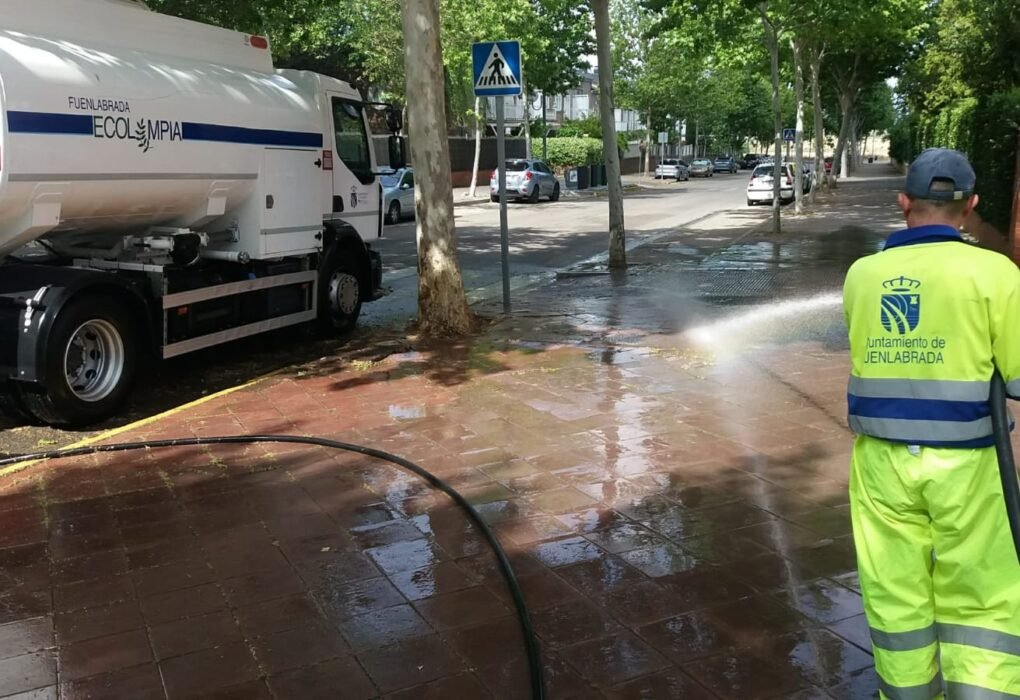 Madrid avanza en sostenibilidad con la incorporación de una nueva máquina barredora para limpieza