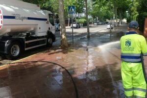 Madrid avanza en sostenibilidad con la incorporación de una nueva máquina barredora para limpieza