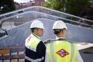 Madrid mejora la accesibilidad del Metro con nuevas escaleras mecánicas en Estrella