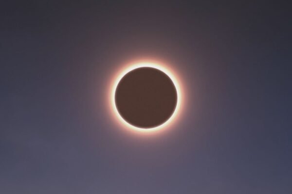 Madrid se convierte en el epicentro mundial de la retransmisión del eclipse solar desde un avión