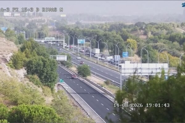 Tráfico lento en la A-3 a la altura de Rivas