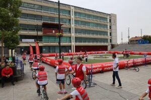 Cerca de 800 escolares de Madrid aprenden sobre movilidad segura y prevención de accidentes