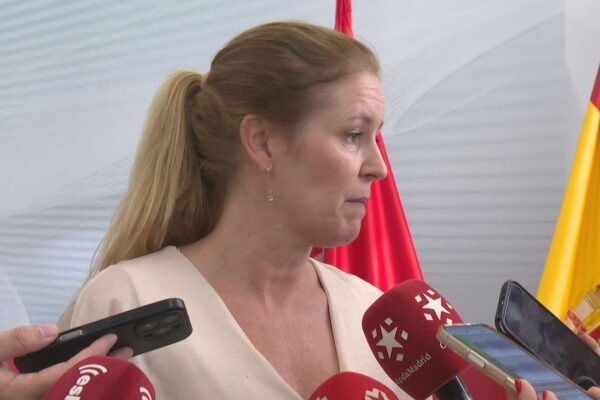 La Comunidad de Madrid rechaza acoger menores inmigrantes trasladados desde Ceuta