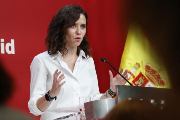 La Comunidad de Madrid se niega a asistir al Consejo de Política Fiscal y llama a otras regiones del PP