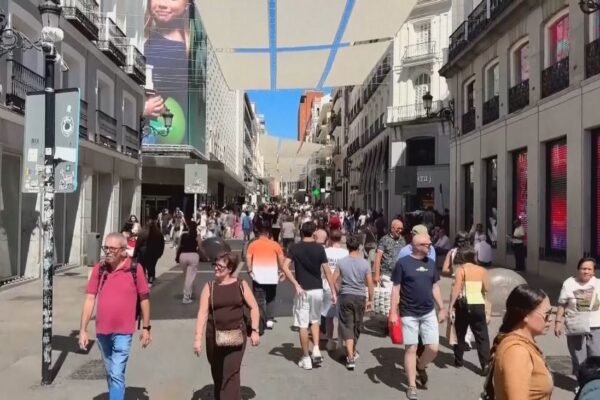 Madrid afronta un miércoles de calor extremo con temperaturas que alcanzan los 37 grados