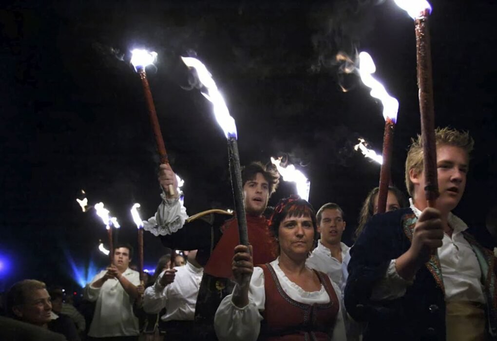 Madrid conmemora el Motín de Aranjuez con una recreación histórica del asalto a Godoy