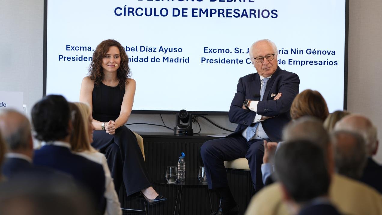 Madrid defiende un modelo fiscal equilibrado con 35 rebajas para sus ciudadanos