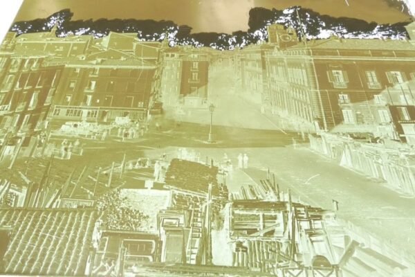 Madrid descubre un tesoro fotográfico de la Puerta del Sol de hace 170 años