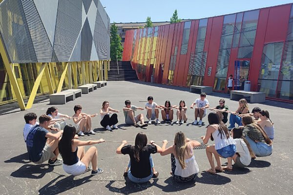 Las propuestas de Juventud para el otoño incluyen actividades solidarias, Escuela de Cine, Parkour y Circo