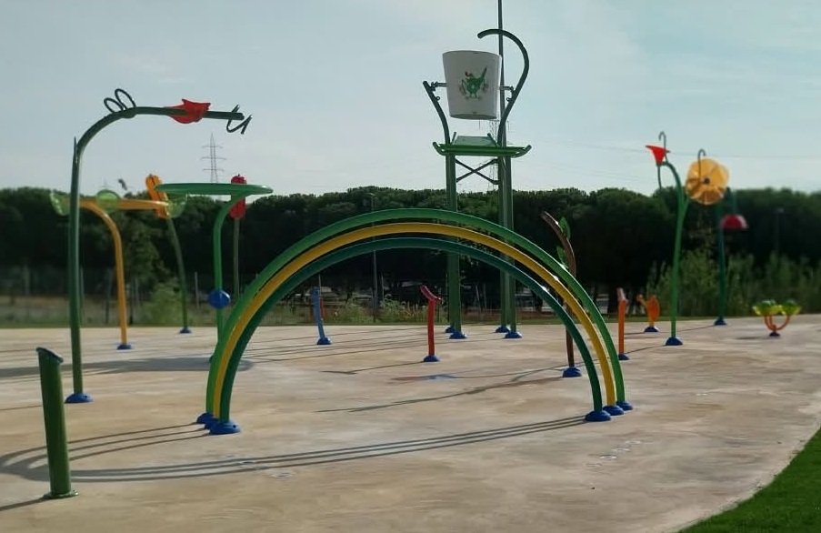 Madrid inaugura un nuevo espacio de juegos de agua en el Parque Ferial para toda la familia