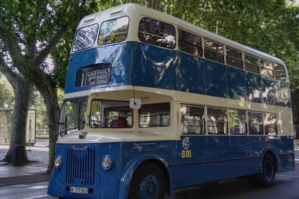Autobús de colección por Madrid